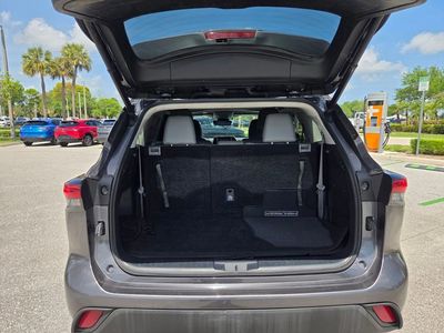 2022 Toyota Highlander Hybrid - Photo 30