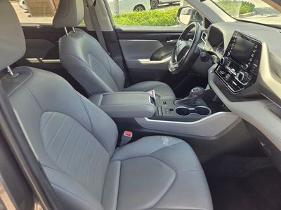 2022 Toyota Highlander Hybrid - Photo 32