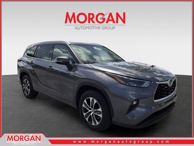 2022 Toyota Highlander Hybrid - Photo 1