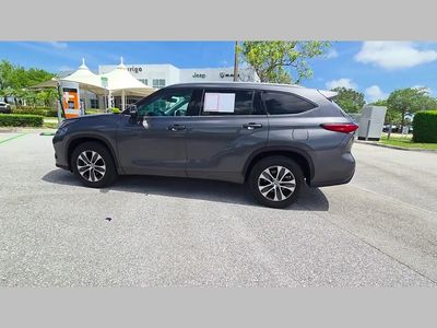 2022 Toyota Highlander Hybrid - Photo 46