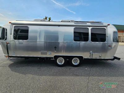 2025 Airstream Globetrotter — engine compartment view