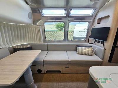 2025 Airstream Globetrotter — photo 21 view