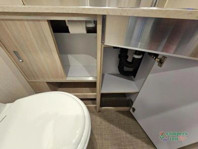 2025 Airstream Globetrotter — photo 47 view
