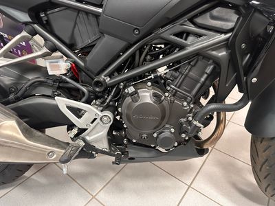 2023 Honda CB300R ABS - Photo 9