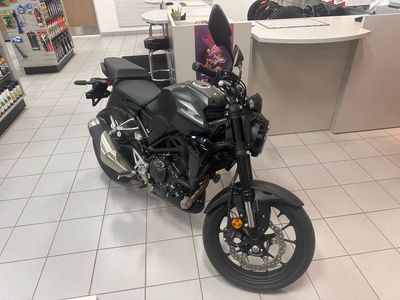 2023 Honda CB300R ABS - Photo 1