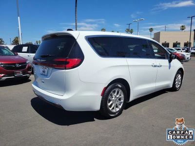 2024 Chrysler Pacifica — interior view