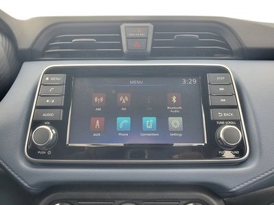 2025 Nissan Versa - Photo 30