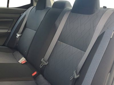2025 Nissan Versa - Photo 15