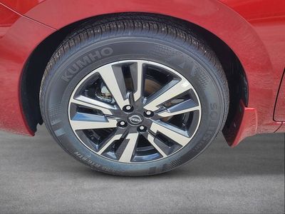 2025 Nissan Versa - Photo 11