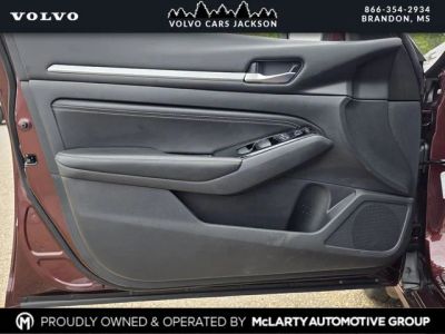 2023 Nissan Altima - Photo 14