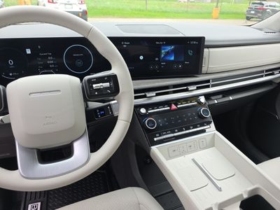 2024 Hyundai Santa Fe — photo 13 view