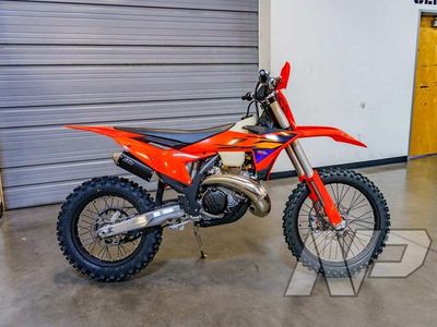 2026 KTM 250 XC - Photo 6