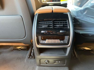 2026 BMW X5 - Photo 8