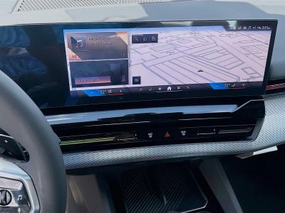 2026 BMW 5 Series — photo 10 view