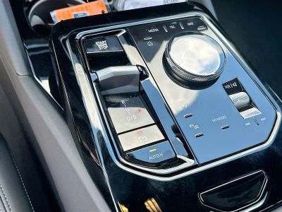 2026 BMW 5 Series — photo 14 view