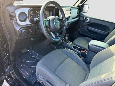 2024 Jeep Wrangler - Photo 24