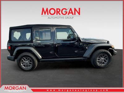 2024 Jeep Wrangler - Photo 2