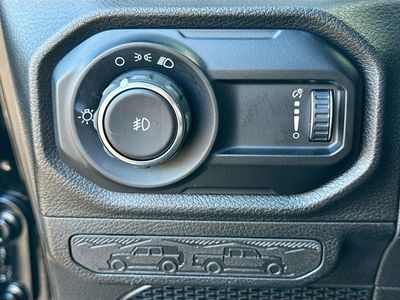 2024 Jeep Wrangler - Photo 32