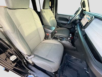 2024 Jeep Wrangler - Photo 13