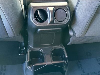 2024 Jeep Wrangler - Photo 18