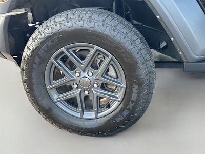 2024 Jeep Wrangler - Photo 39