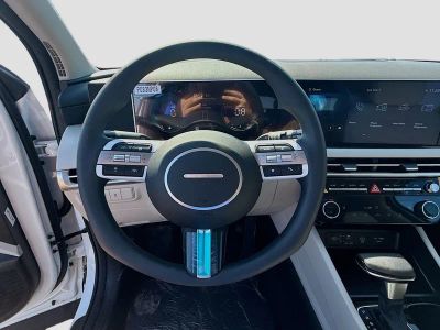 2026 Hyundai TUCSON — photo 8 view
