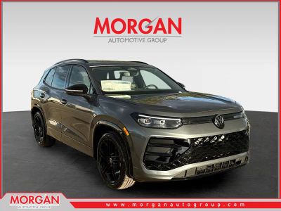 2026 Volkswagen Tiguan SE R-Line Black in Platinum — front three-quarter view