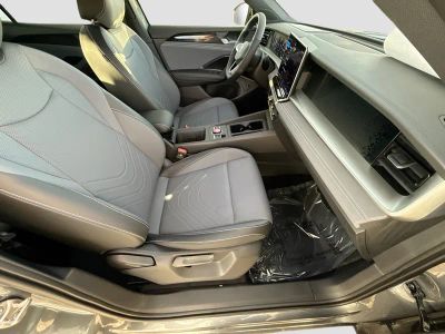 2026 Volkswagen Tiguan — photo 15 view