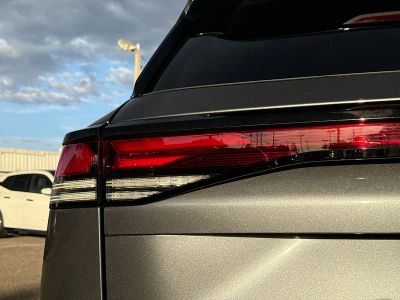 2026 Volkswagen Tiguan — photo 10 view