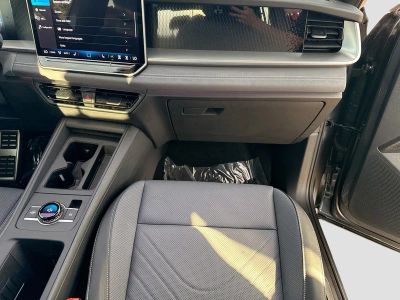 2026 Volkswagen Tiguan — photo 18 view