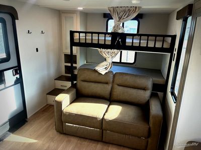 2026 Grand Design Transcend - Photo 5