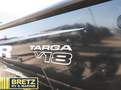 2026 TRACKER Targa - Photo 10