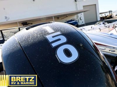 2026 TRACKER Targa - Photo 15