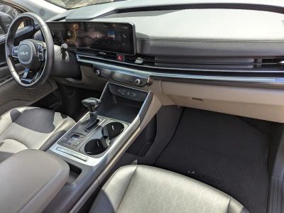 2025 Kia Carnival — photo 11 view