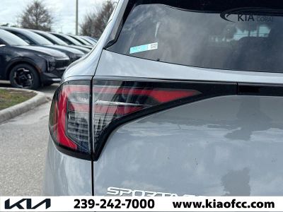 2026 Kia Sportage — photo 9 view