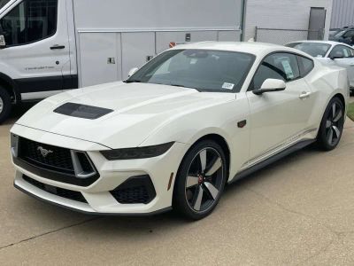 2025 Ford Mustang - Photo 7