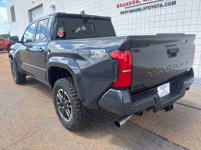 2026 Toyota Tacoma - Photo 6