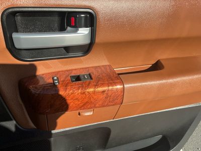 2018 Toyota Sequoia - Photo 7