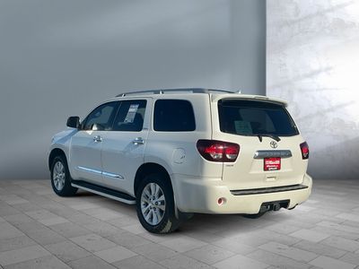 2018 Toyota Sequoia - Photo 2