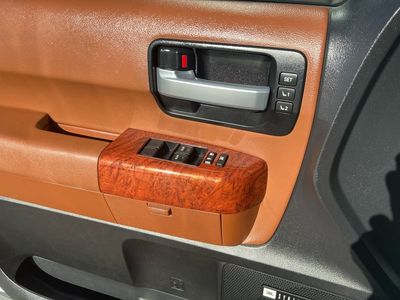 2018 Toyota Sequoia - Photo 6