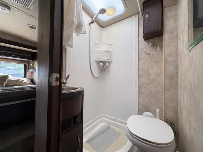 2012 Winnebago View Profile 24G - Photo 9