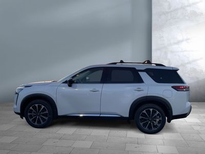 2026 Nissan Pathfinder — rear three-quarter view