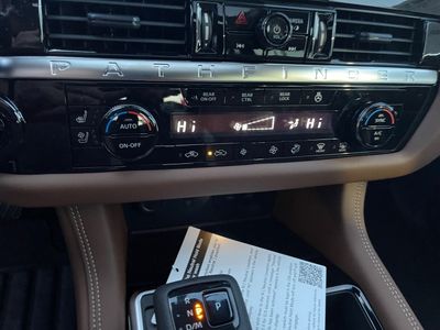 2026 Nissan Pathfinder — photo 13 view