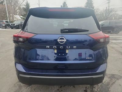 2025 Nissan Rogue SV - Photo 6