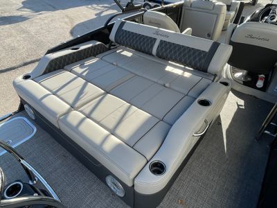 2026 Barletta Lusso L23UC - Photo 2