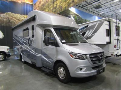 2024 Tiffin WAYFARER - Photo 1