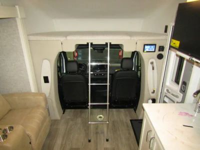 2024 Tiffin WAYFARER - Photo 10
