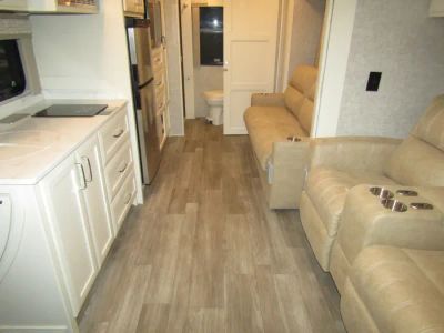 2024 Tiffin WAYFARER - Photo 4