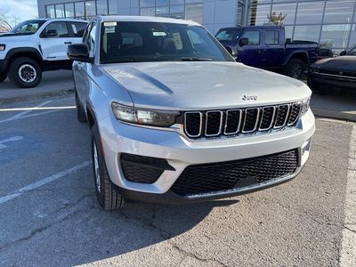 2026 Jeep Grand Cherokee — photo 8 view