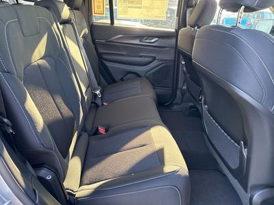 2026 Jeep Grand Cherokee — photo 50 view